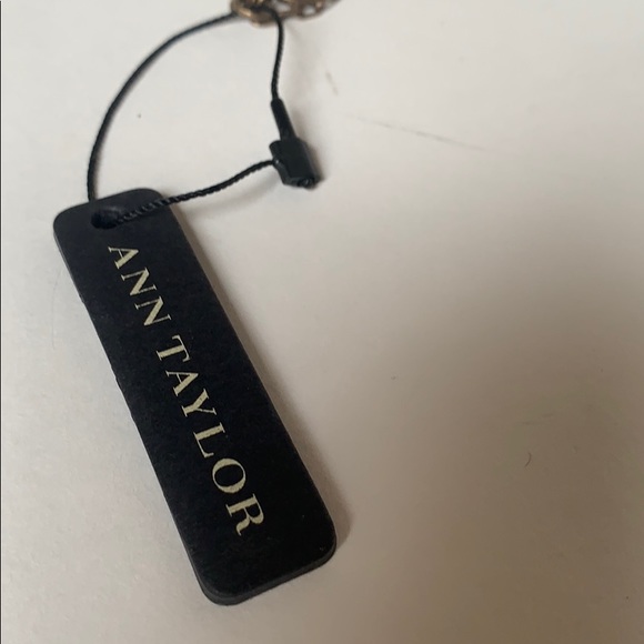 Ann Taylor NWT 30 inch necklace - Picture 2 of 5